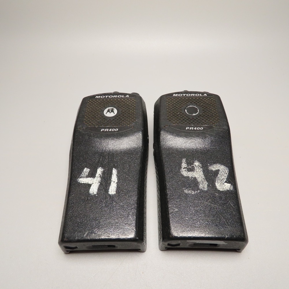 {Lot Of 2} Motorola PR400 UHF Radio 16 Channels 438-470 Mhz CP200 AAH65RDC9AA2AN